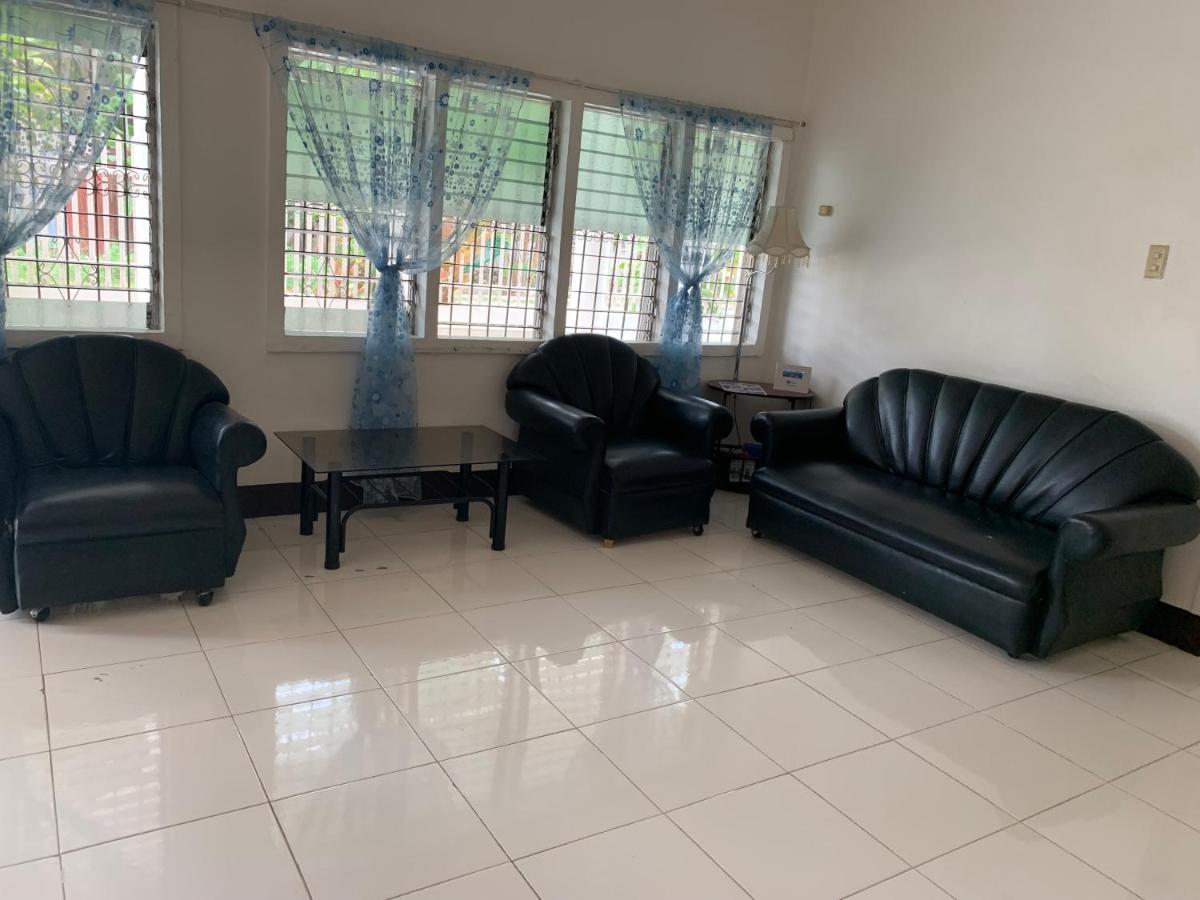 Luna Oslob Travellers Inn Dış mekan fotoğraf