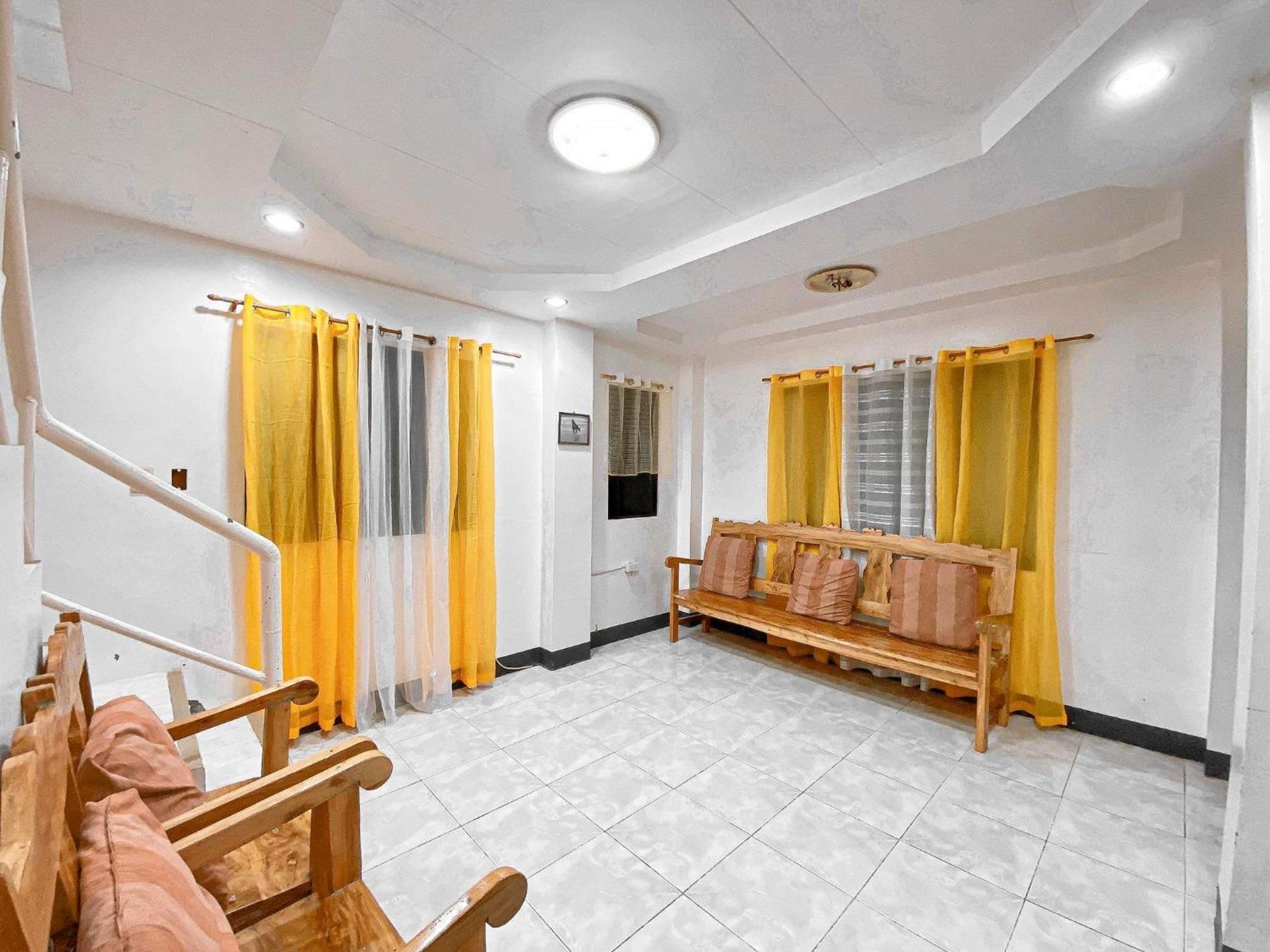 Luna Oslob Travellers Inn Dış mekan fotoğraf