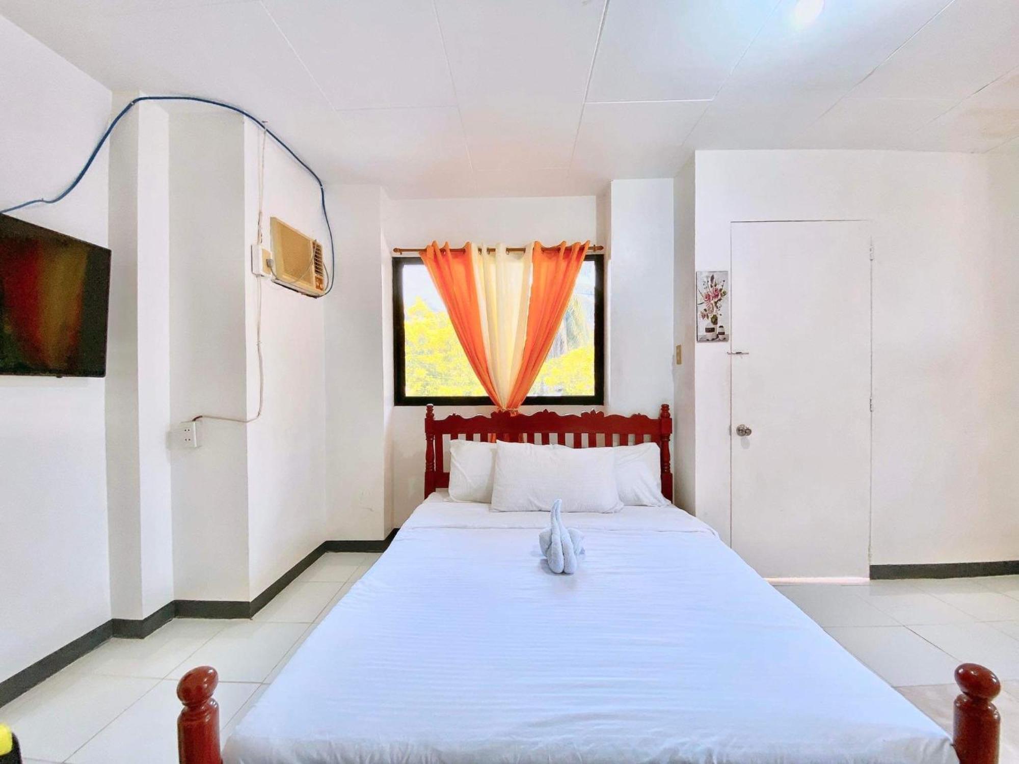 Luna Oslob Travellers Inn Dış mekan fotoğraf