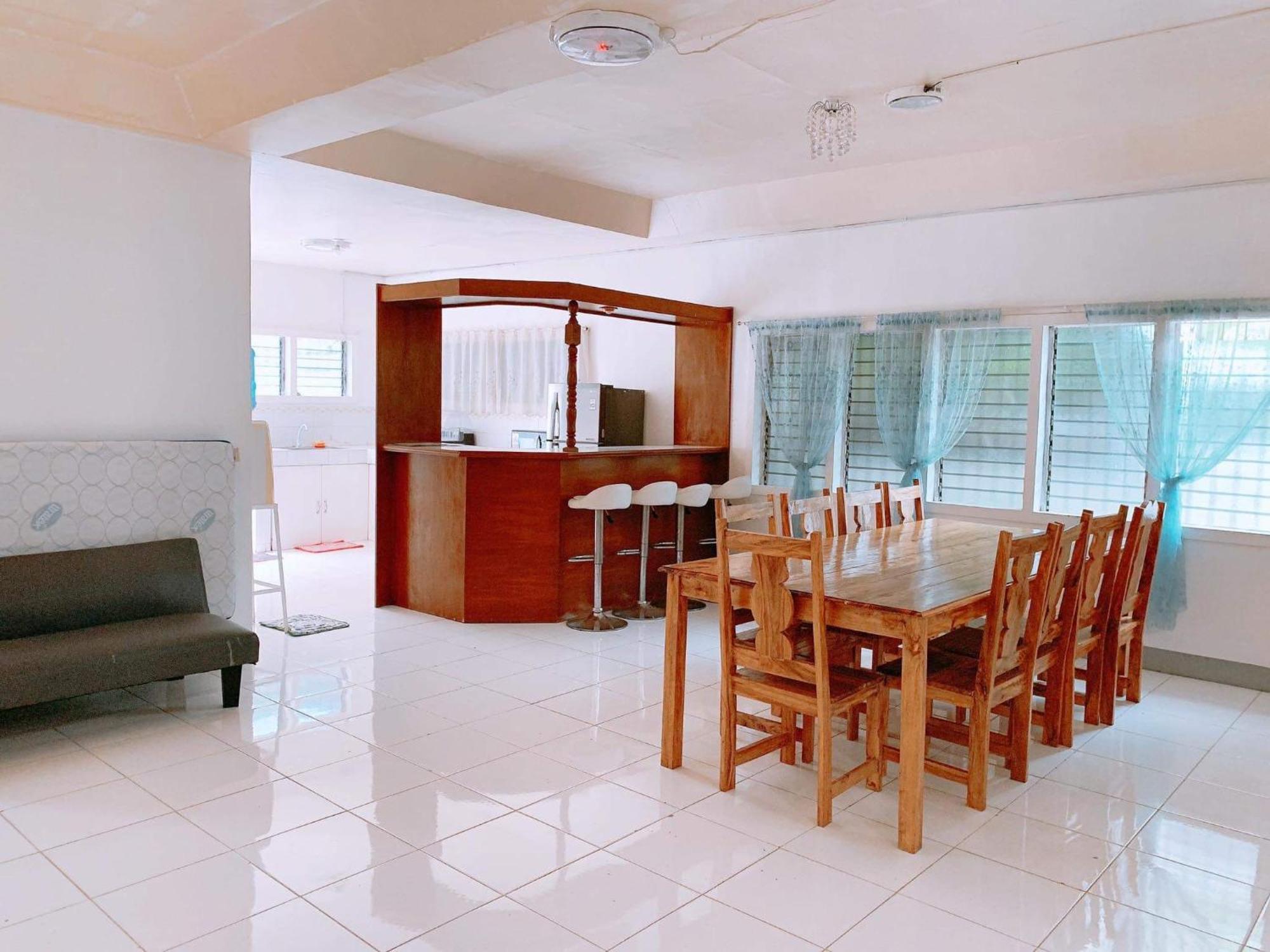 Luna Oslob Travellers Inn Dış mekan fotoğraf